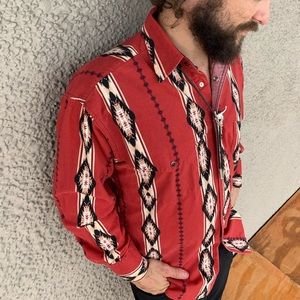 Very cool Wrangler pearl-snap western shirt